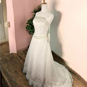 Mori Lee Wedding Dress White Sz 8 Strapless Beaded Gown Tulle Train NWT